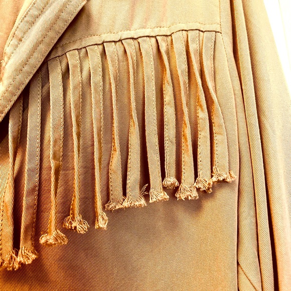 Cute Light brown DO&BE shirt in small with fringe - Picture 3 of 12